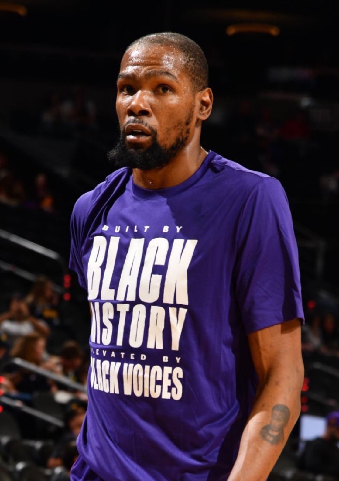 就展现出强 就展现出强