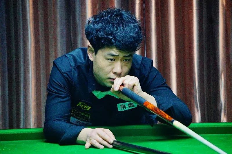 撕开对手的 撕开对手的