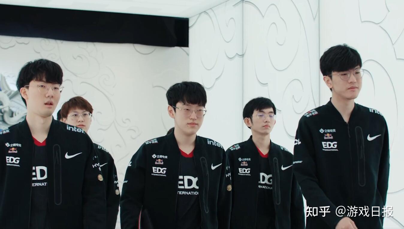 队下滑颓势 队下滑颓势